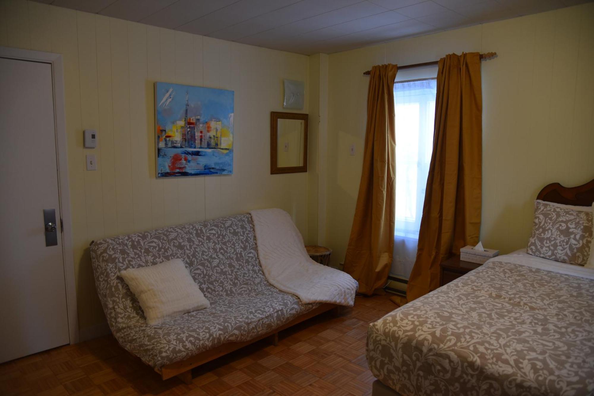 De La Visitation Guest house